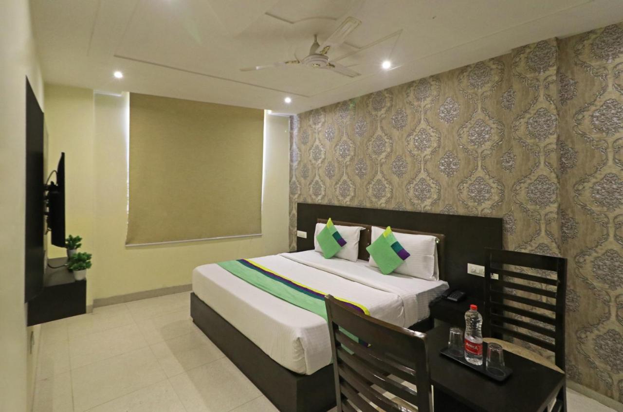 Hotel Paragon Suites New Delhi Eksteriør bilde