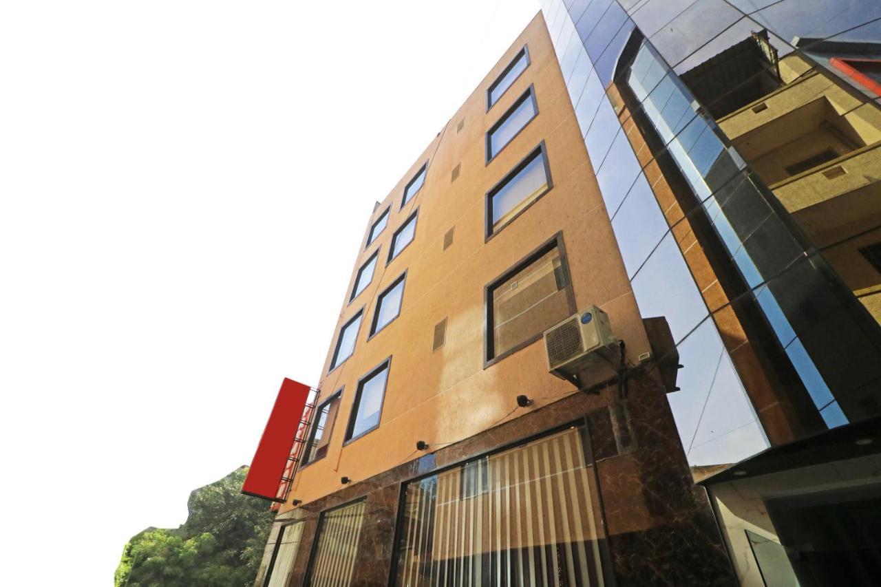 Hotel Paragon Suites New Delhi Eksteriør bilde