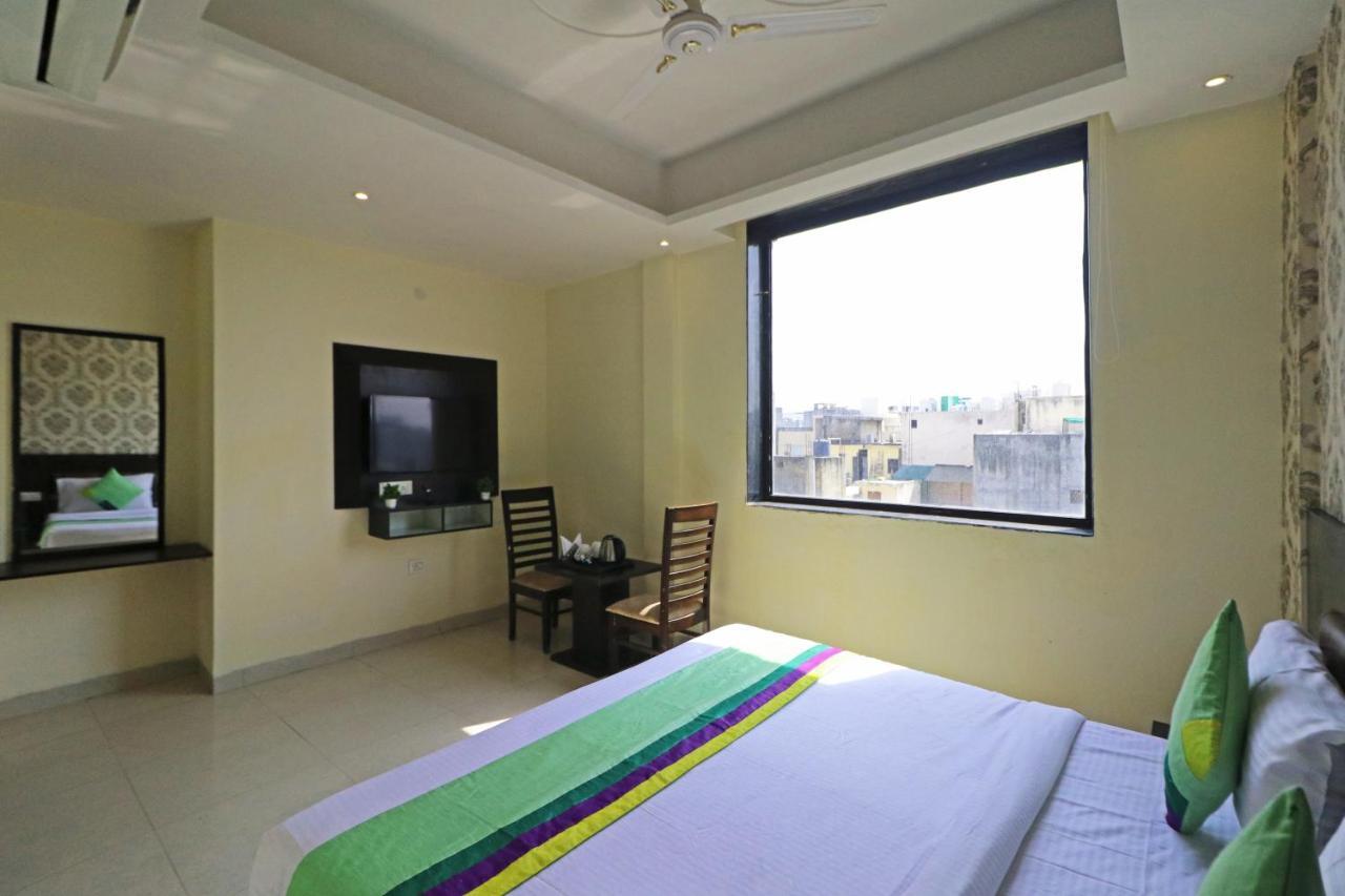 Hotel Paragon Suites New Delhi Eksteriør bilde