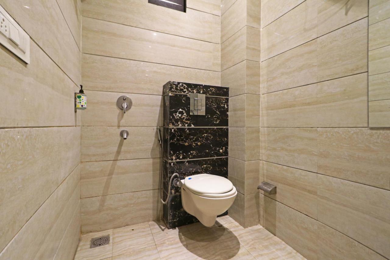 Hotel Paragon Suites New Delhi Eksteriør bilde
