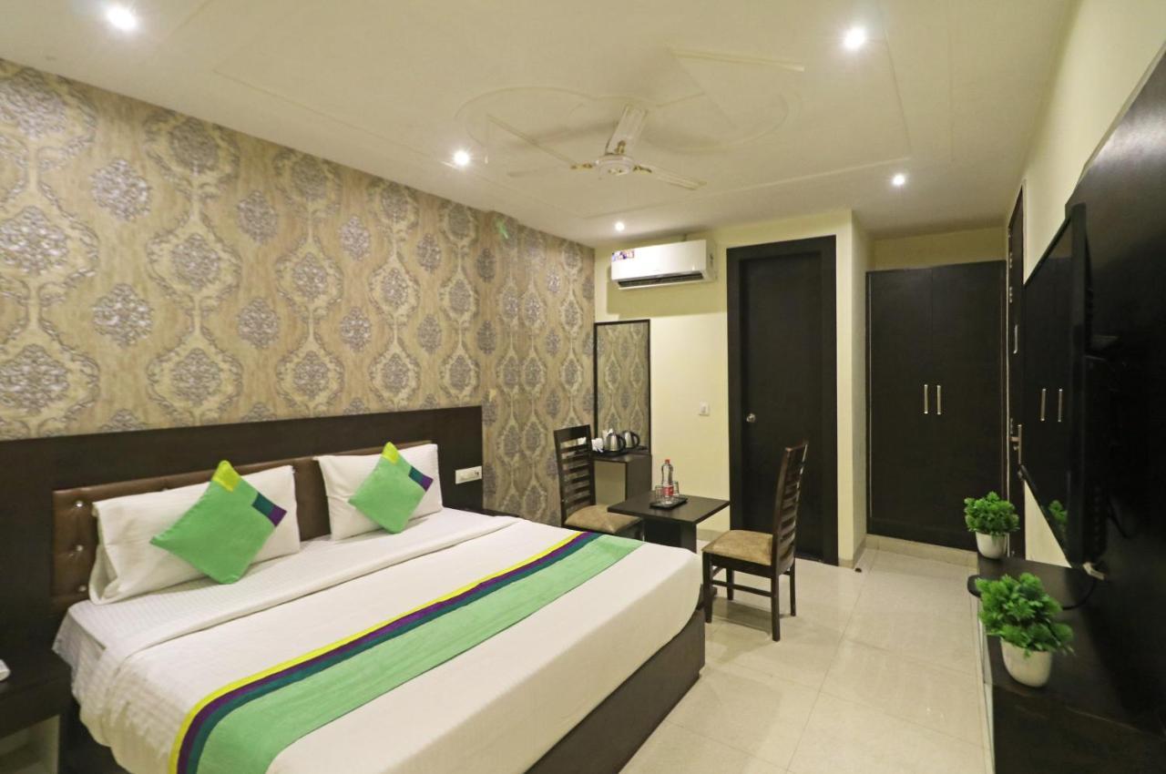 Hotel Paragon Suites New Delhi Eksteriør bilde